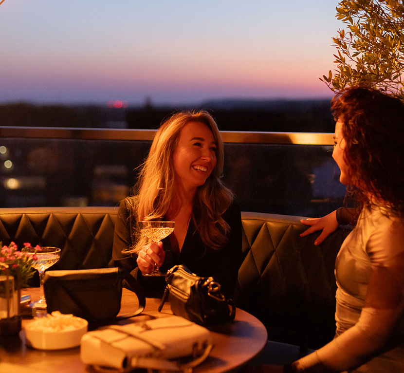 BLOU Rooftopbar - UPPER DECK